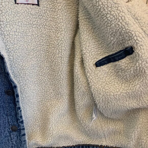 Refinery Republic Women's sherpa lined denim jacket - Picture 3 of 4